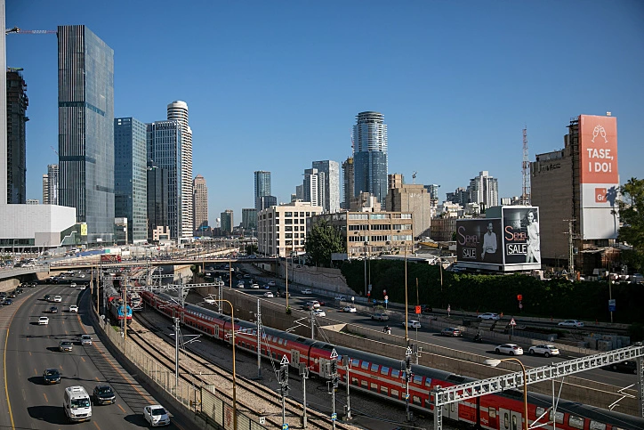 נתיבי איילון מסילת רכבת