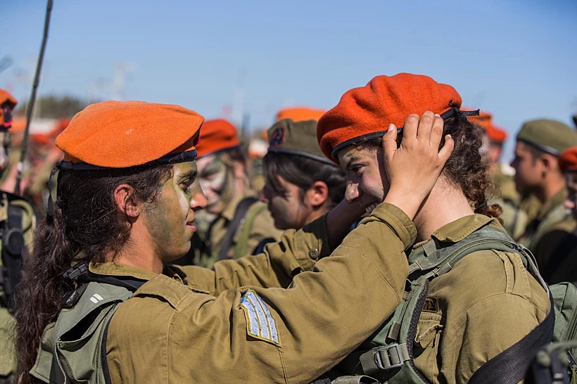 לוחמות בצה''ל