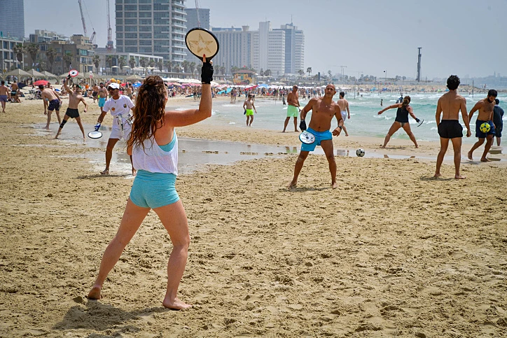 חוף הים בתל אביב