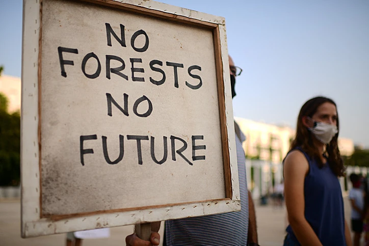 מחאות נשים נגד משבר האקלים