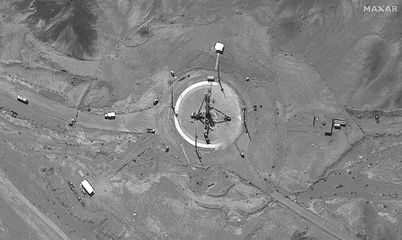 תמונות לוויין חושפות הכנות שליחת טיל לחלל מצד איראן