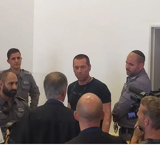 יוסי שוורץ בבית המשפט