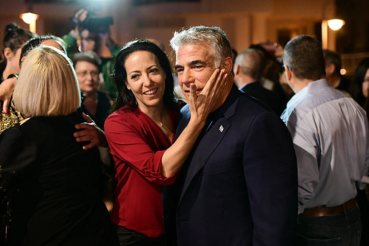 יאיר לפיד ואשתו ליהיא