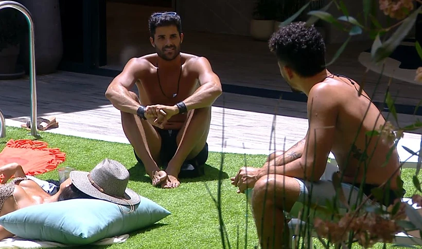 אליאב ודניאל בבריכה | האח הגדול עונה 4