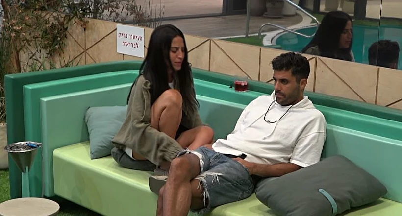 בר ואליאב בחצר | האח הגדול