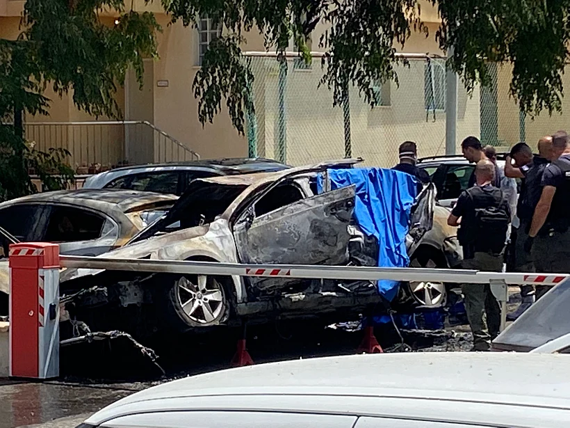 הרכב לאחר הפיצוץ