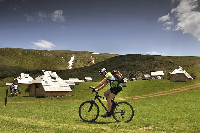 הבקתות בדרך לפסגה