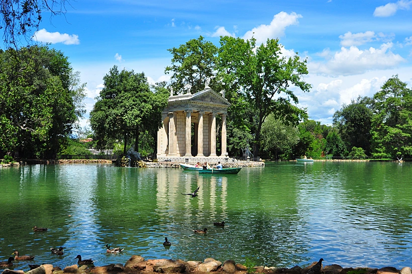 Villa,borghese,park,in,rome