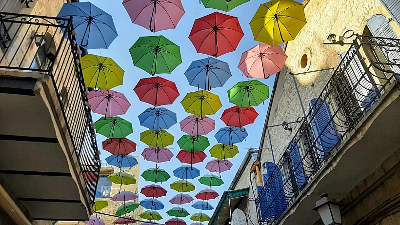 מטריות בירושלים. צילום: מיכל בן ארי מנור