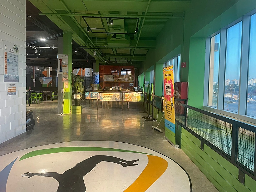 בת 18 נפצעה מנפילה מגובה של כ-8 מטר במתחם שעשועים בראשון לציון