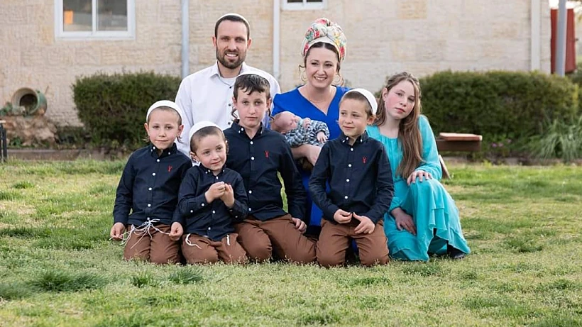 משפחת צינמן משבות רחל (משמאל מתן בן ה-6 שנהרג בתאונה)