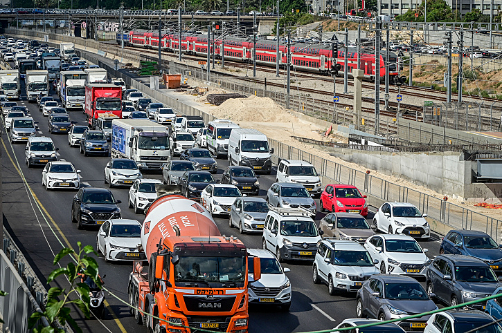 פקק פקקים עומס עומסי תנועה נתיבי איילון תל אביב