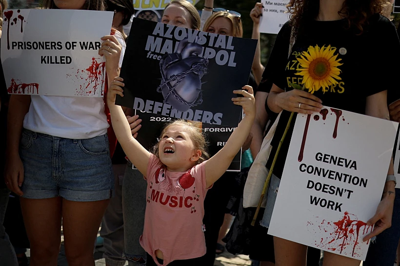 הפגנה בקייב להכרה בטרור הרוסי