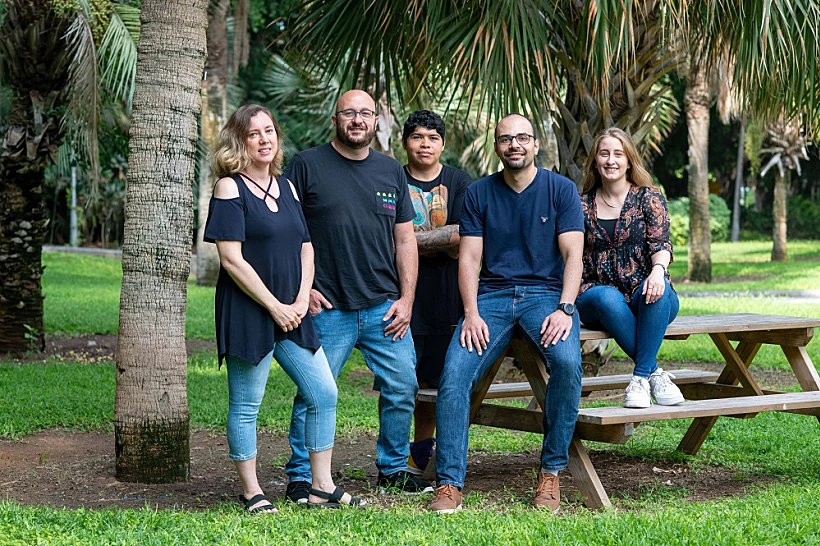 צוות המדענים שיצרו מודל לעובר מלאכותי