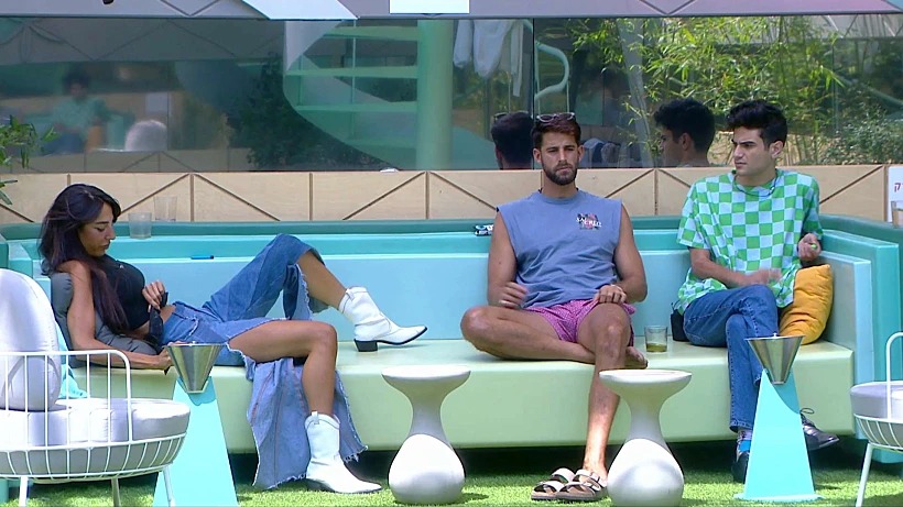 טליה, שחף ואופק בחצר | האח הגדול עונה 4