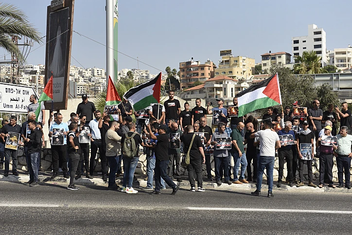 .הפגנות באום אלפחם נגד מבצע ''עלות השחר''