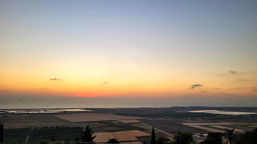 שקיעה פנורמית. צילום: מיכל בן ארי מנור