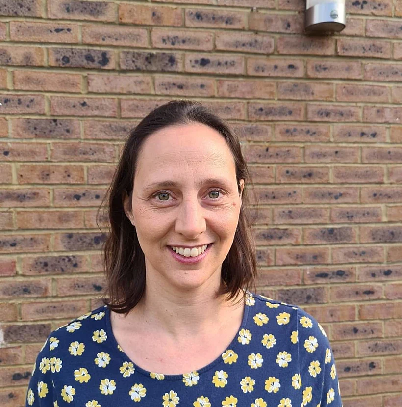 נוגה הרשפלד ז''ל, נהרגה בתאונה באנגליה