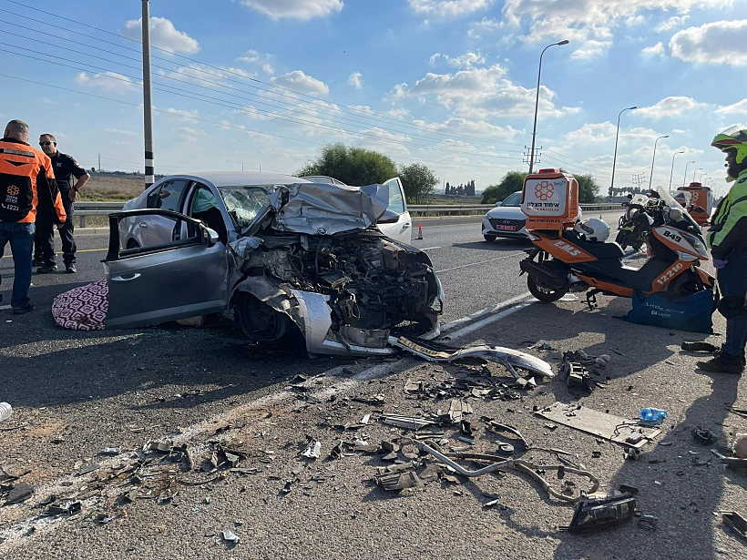 זירת התאונה בכביש 57