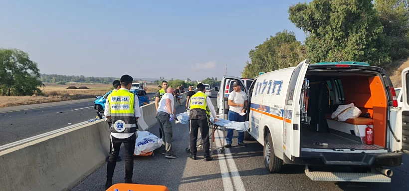 זירת התאונה בכביש 4