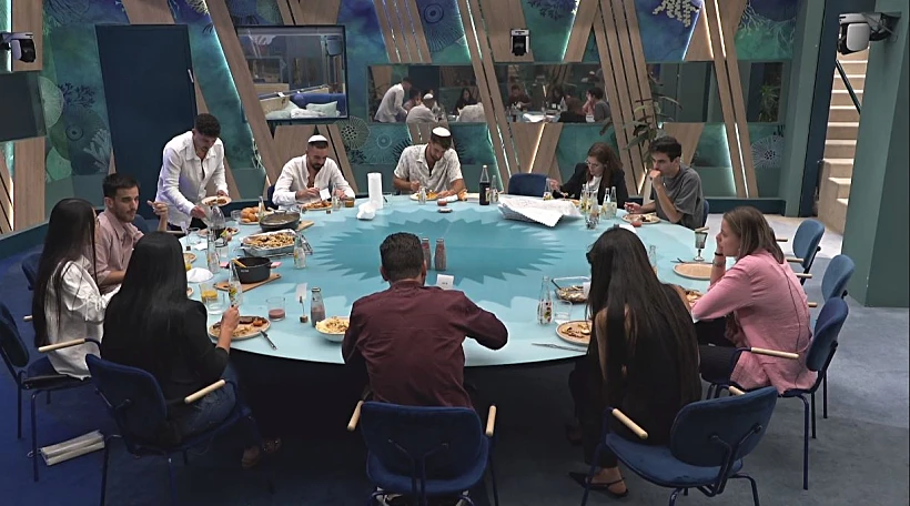 הדיירים בארוחת שישי | האח הגדול 4