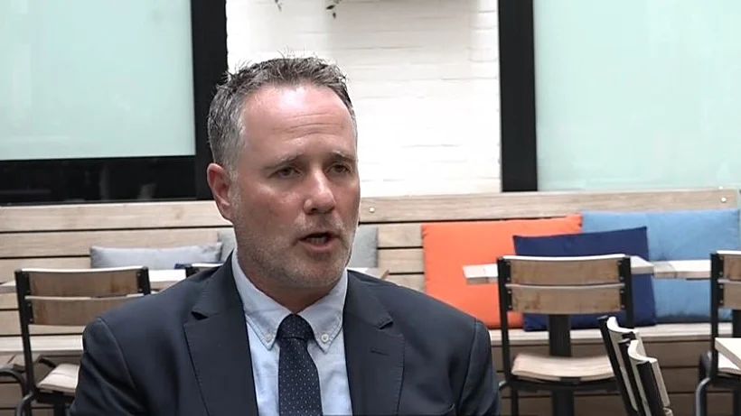 עו''ד שרון נהרי