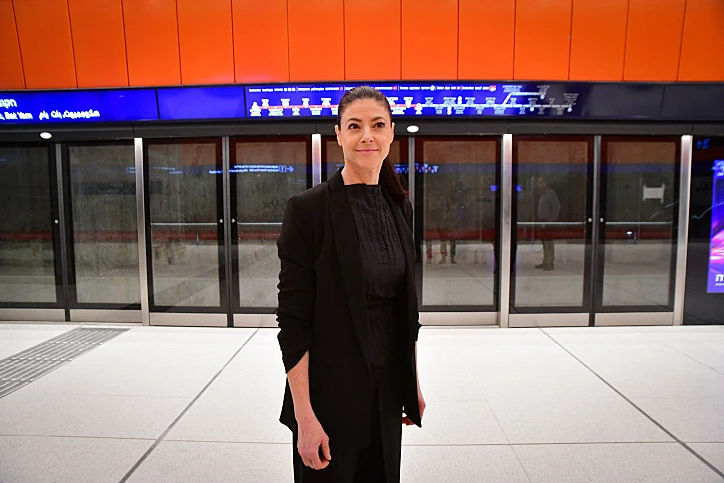 .מרב מיכאלי תחנת רכבת קלה