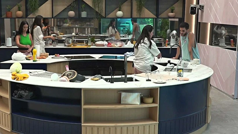 Hd2 קאזם, ריוואה, האח הגדול עונה 4