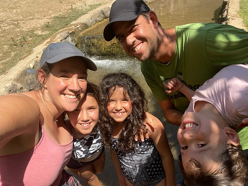 טל ליטאני ומשפחתה