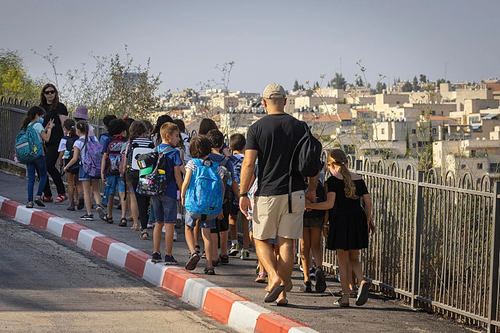 תלמידים בבית ספר