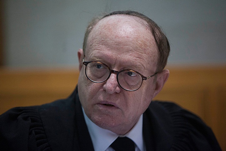 עו''ד יעקב וינרוט. סייע לליברמן?