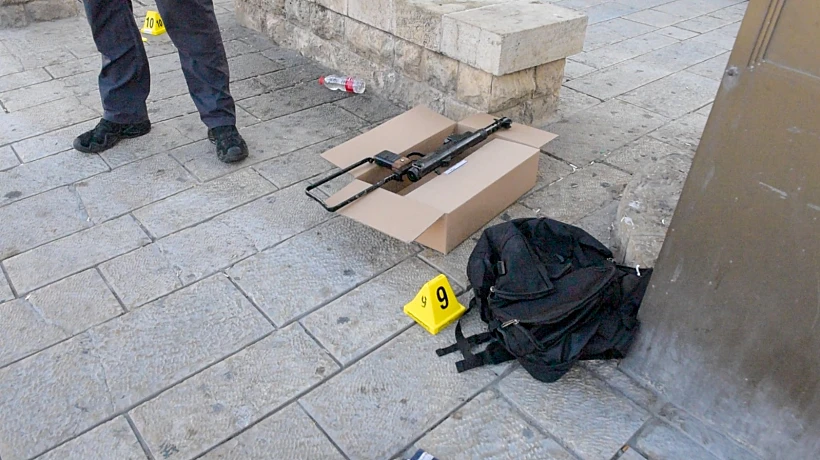 הנשק שנתפס אצל המחבל ביפו