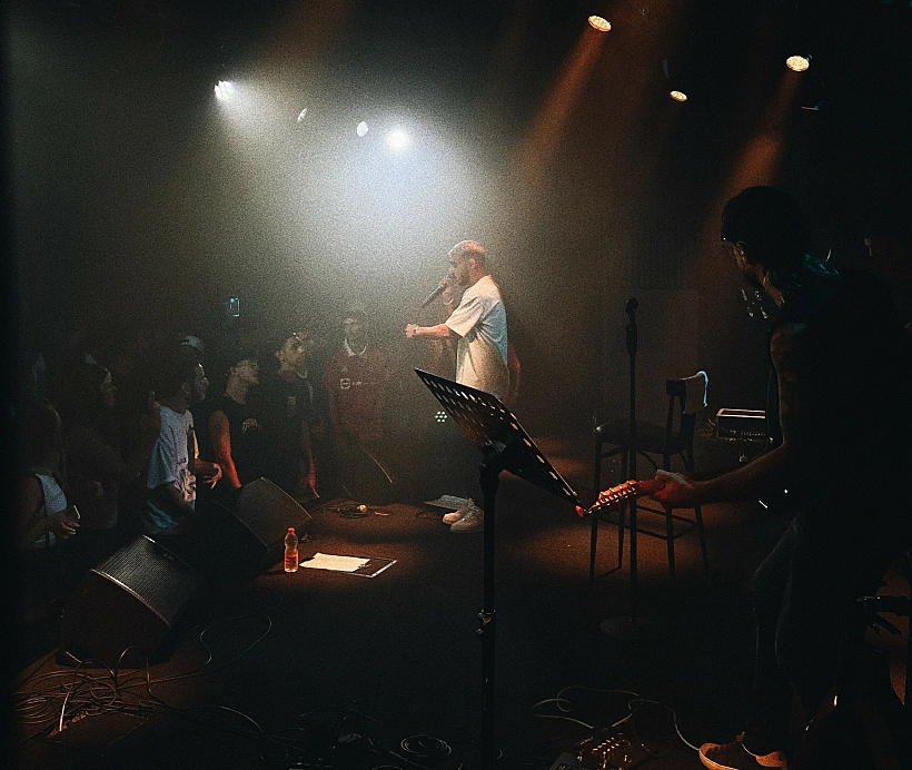 עוזאל בגריי