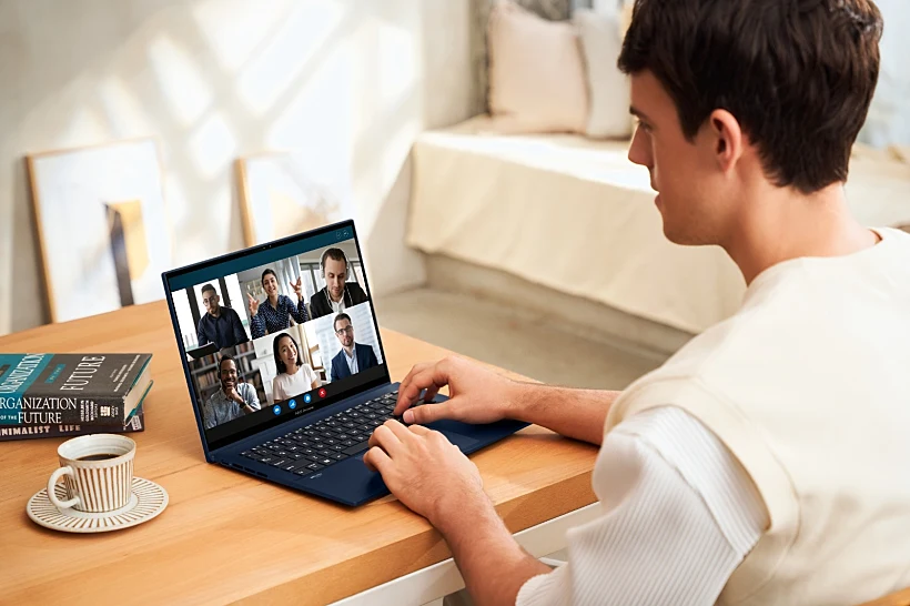 אסוס Zenbook 14 OLED