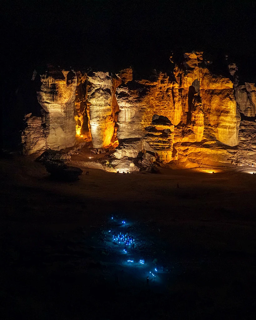 עמודי שלמה בפארק תמנע Visit2israel