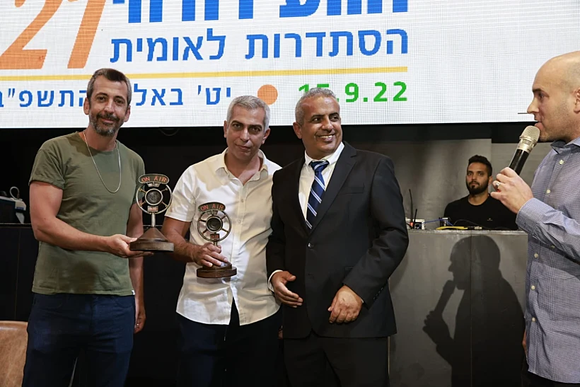 גיא לרר ומערכת ''הצינור'' מקבלים את פרס ''אבירי המאבק ביוקר המחיה'' לשנת 2022
