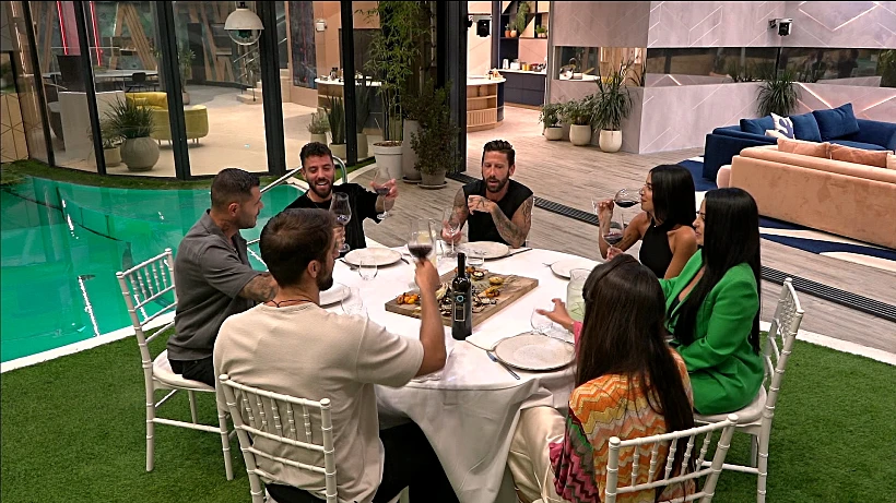 האח הגדול עונה 4 | הדיירים ושי חי