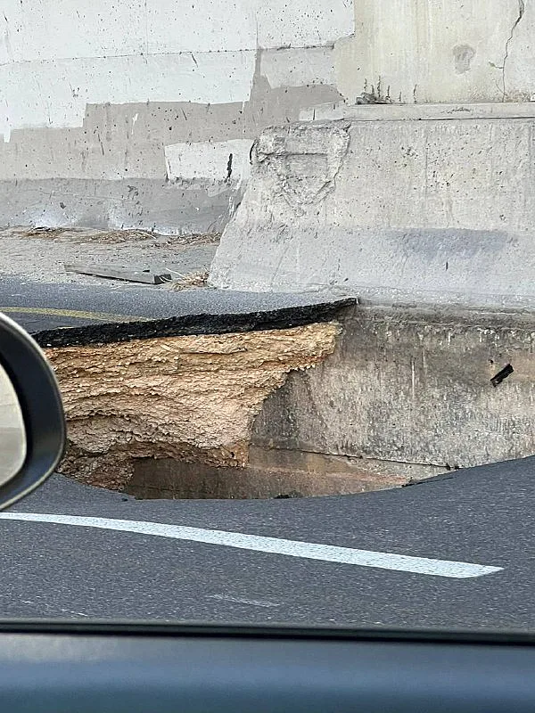 בולען באיילון
