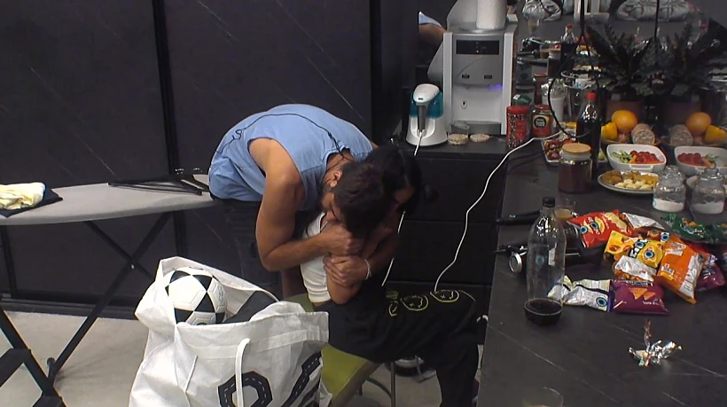 האח הגדול | בר ושחף