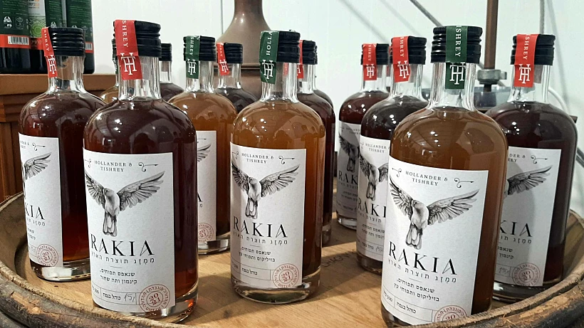 מזקקת הולנדר. צילום: מיכל בן ארי מנור