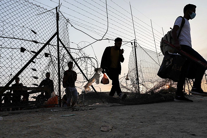 שב''חים בגדר