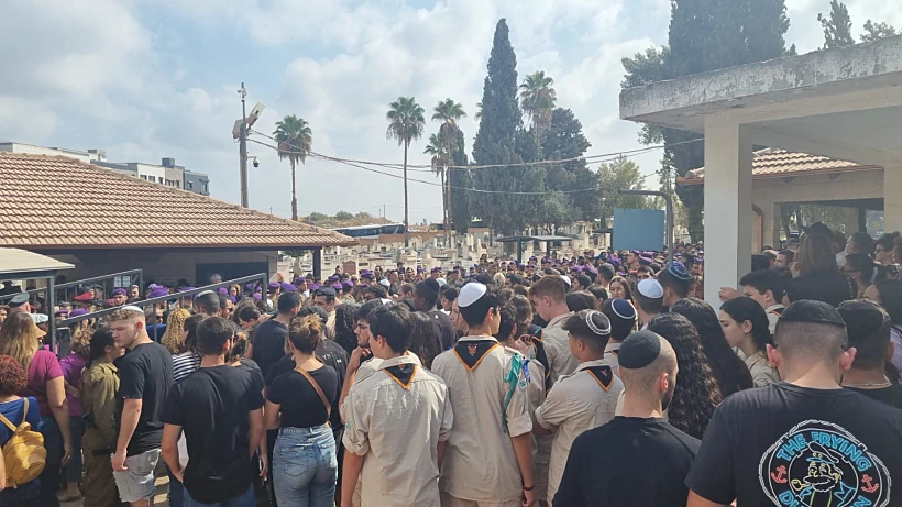 מאות מלווים את עידו ברוך בדרכו האחרונה