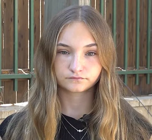 רוני, זוגתו של עידו ז''ל