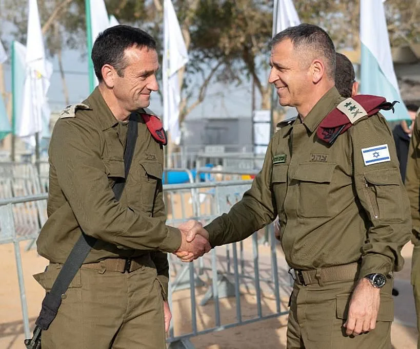 הרמטכ''ל אביב כוכבי ואלוף הרצי הלוי