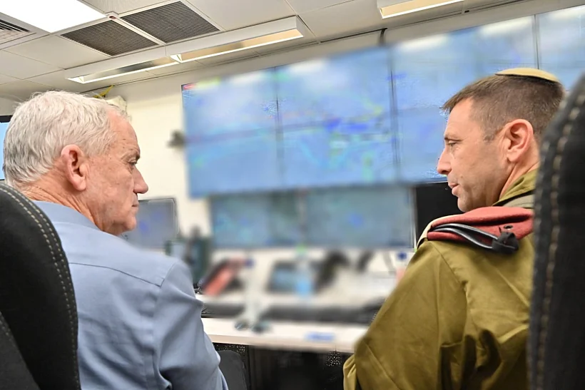 שר הביטחון בני גנץ בביקור בחטמ''ר שומרון