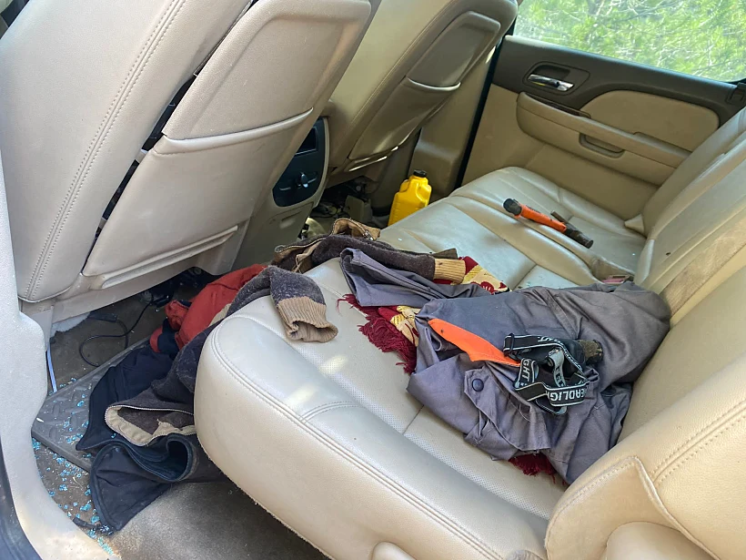 הרכב שנמצא נטוש בשדה, מצוד מתנהל אחר החשוד שנמלט