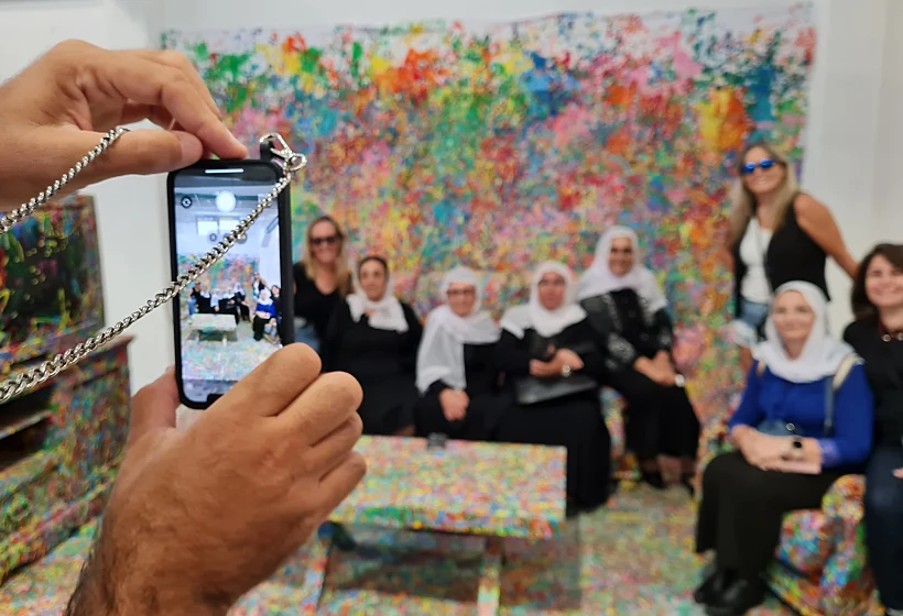 תערוכה סאם חלבי צייד הצבעים