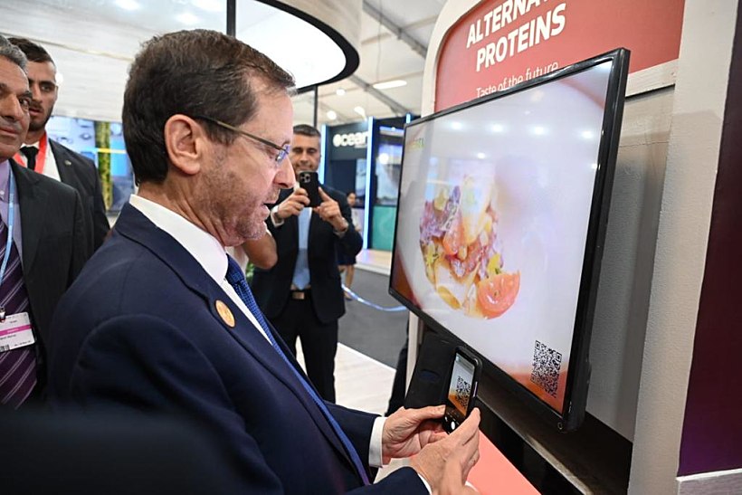 ''בתוך משבר האקלים העולמי שמחייב אותנו, יש לנו גם הזדמנויות''. הנשיא בביתן הישראלי