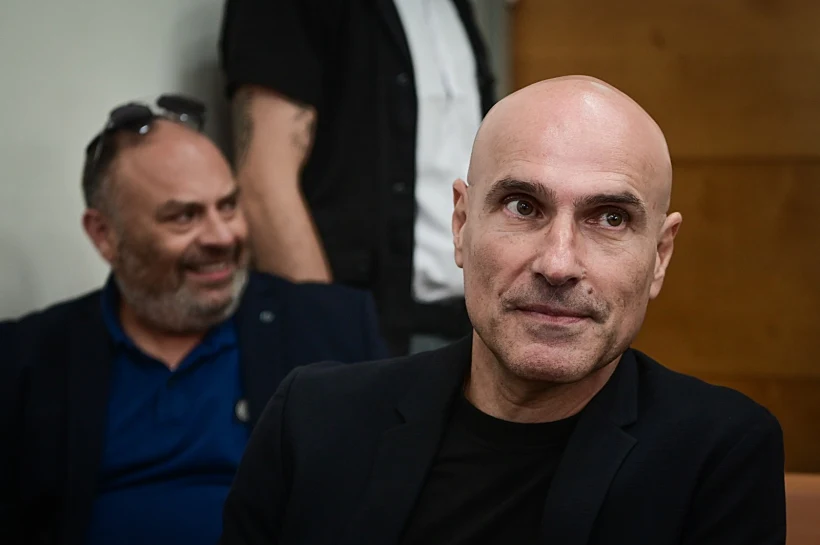 אפי נוה בעת הקראת גזר דינו בבית המשפט