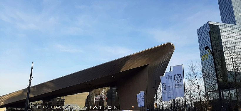 תחנת הרכבת המרשימה של רוטרדם. צילום: מיכל בן ארי מנור